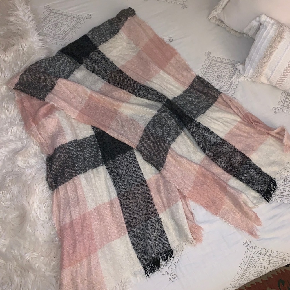 LOFT Grey, Pink, and Cream blanket scarf